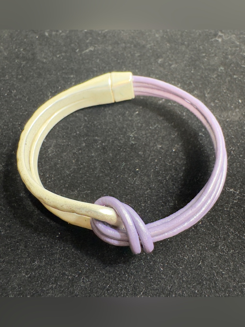 Stylish purple and silver-tone hybrid bracelet / magnetic clasp.